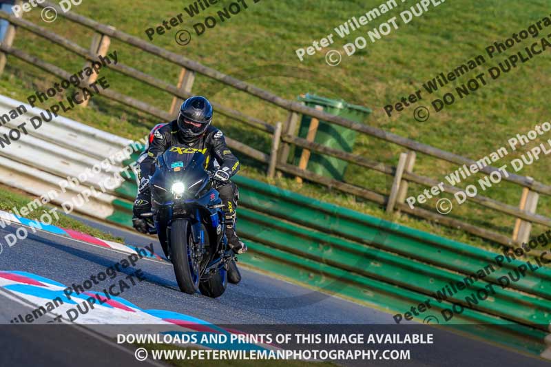 PJM Wedding Photography;enduro digital images;event digital images;eventdigitalimages;mallory park;mallory park photographs;mallory park trackday;mallory park trackday photographs;no limits trackdays;peter wileman photography;racing digital images;trackday digital images;trackday photos